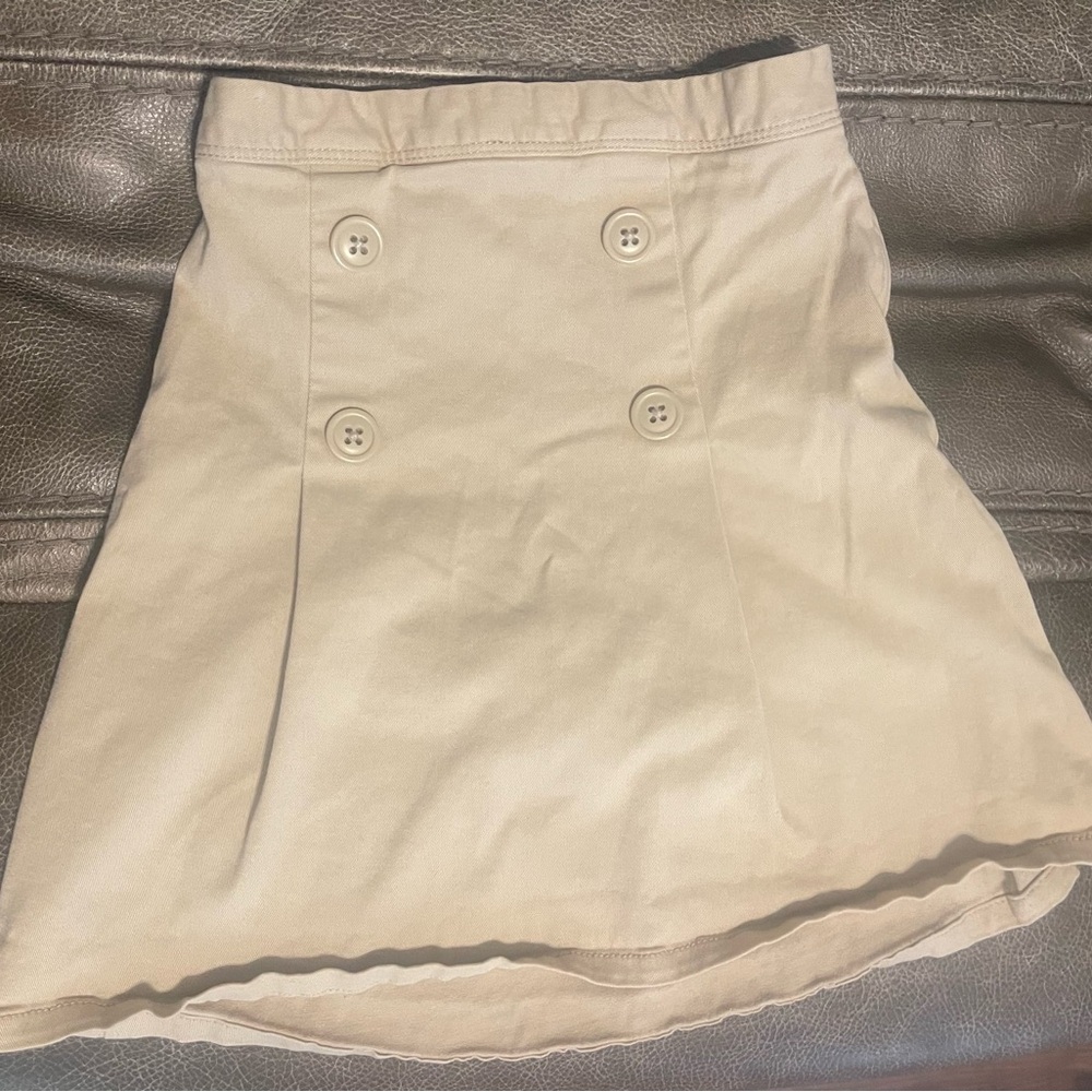 Place Khaki skort. Size 8